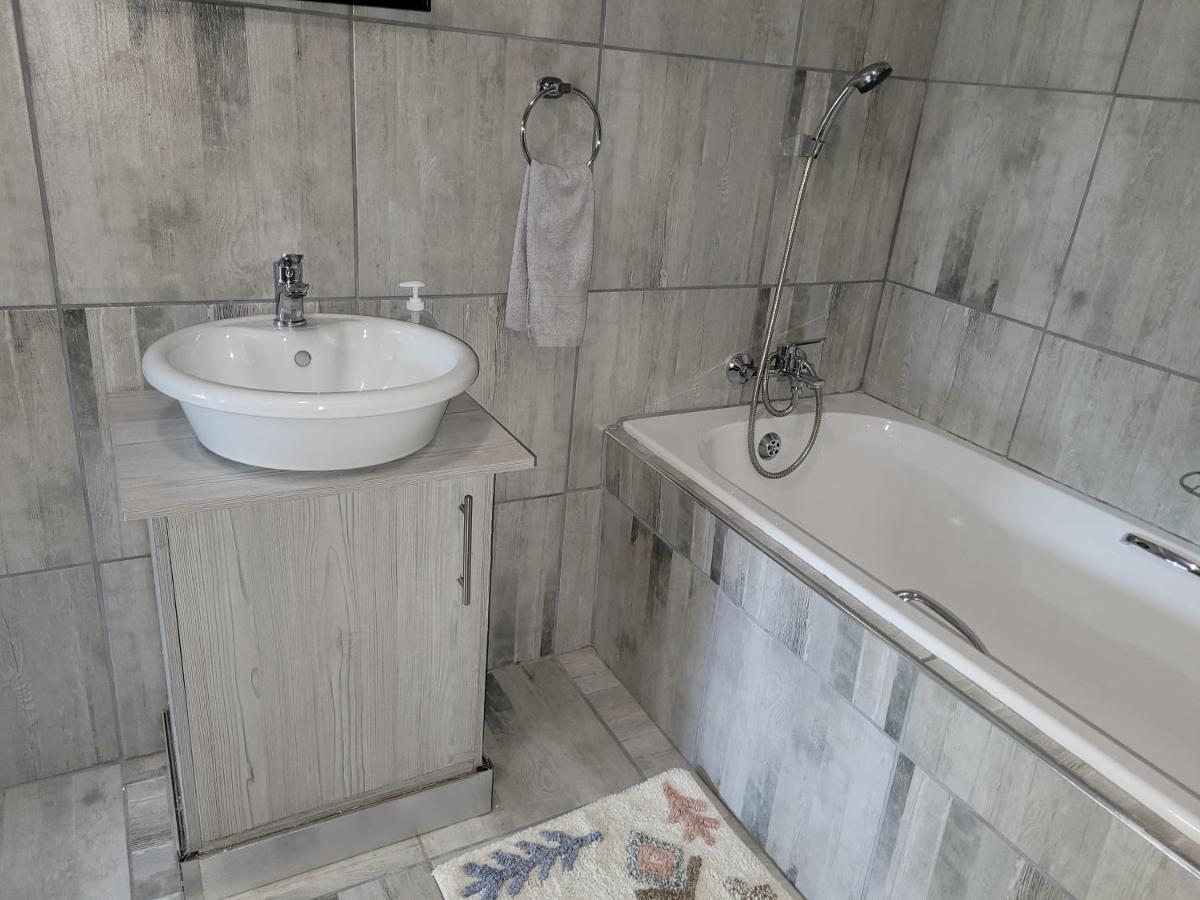 Ayana Bnb Bloemfontein Luaran gambar